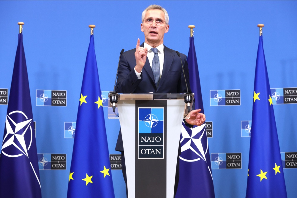 Столтенберг передумал освобождать кресло генсека НАТО. / EPA