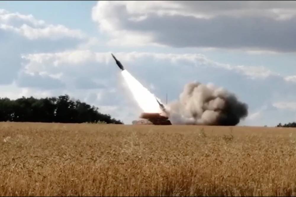 Российская авиация, наши ракетные войска и артиллерия в течение суток поразили живую силу и украинскую военную технику в 149 районах.  / Минобороны РФ