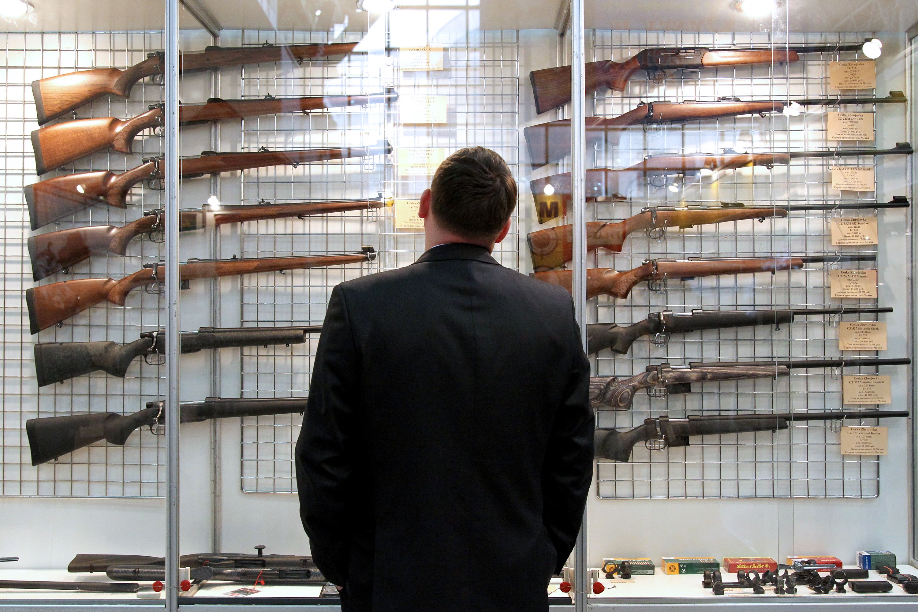 Купить охотничью винтовку теперь смогут только профессионалы. / Олеся Курпяева