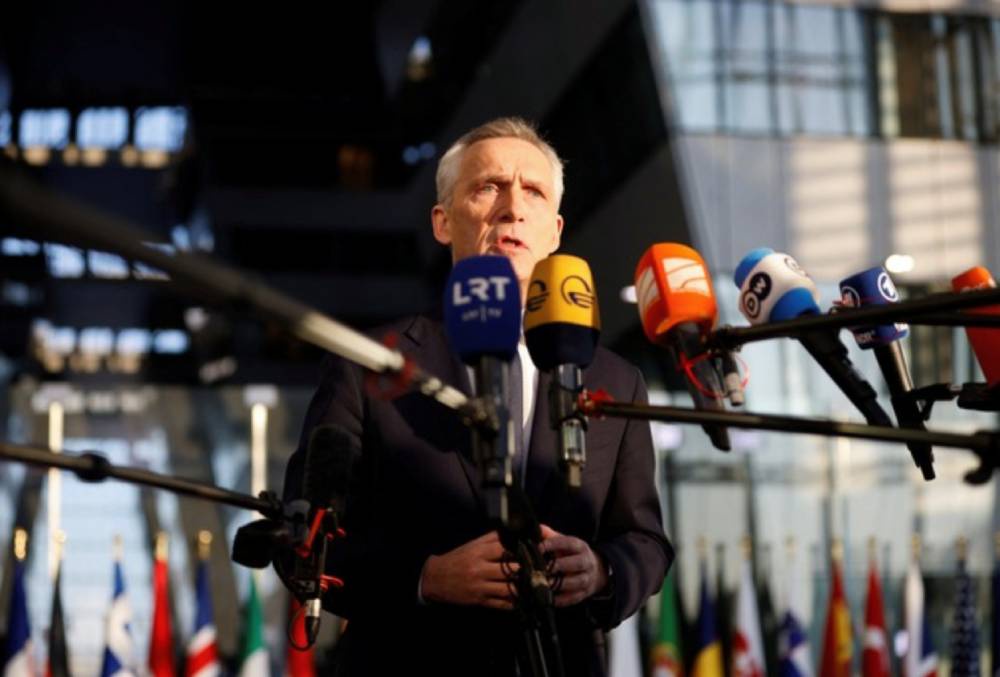 Йенс Столтенберг заявил о планах дальнейшей милитаризации не только Украины, но и стран НАТО. / Reuters