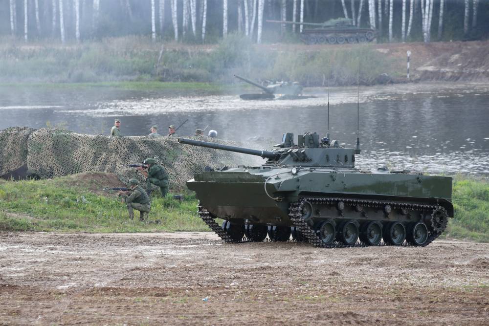 БМД-4М имеет мощное вооружение, а система управления огнем у этой бронемашины одна из лучших в мире