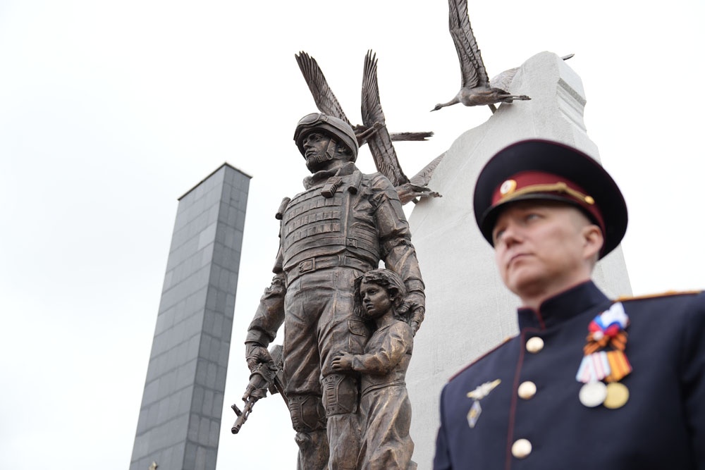 Новый монумент стал частью мемориального комплекса погибшим в годы Великой Отечественной войны.