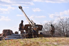 Минобороны показало боевую работу гаубиц 