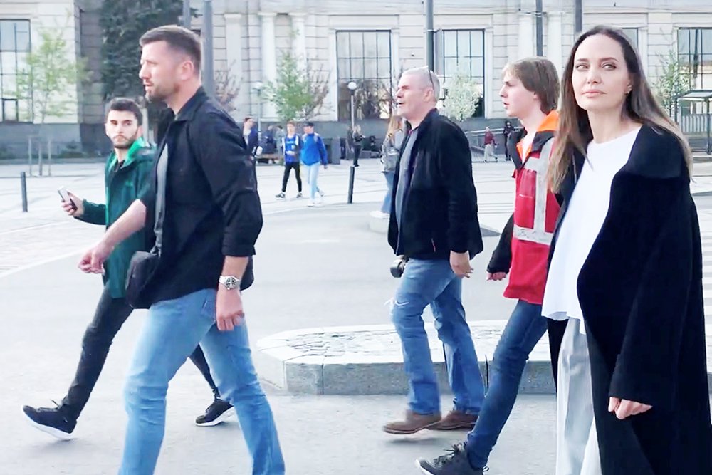 Американская актриса Анджелина Джоли в конце апреля посетила Львов.  / REUTERS