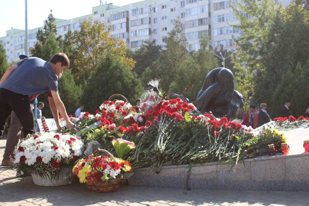 Мин воды теракт. Теракт Волгодонск 16 сентября 1999. Взрыв Волгодонске мемориал.