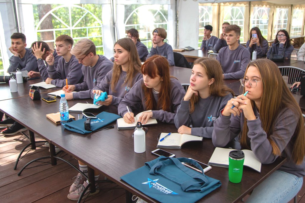 Волгодонцы — победители конкурса «БЛОГЕР Today-2» участвуют в работе летней смены «Академии блогеров»