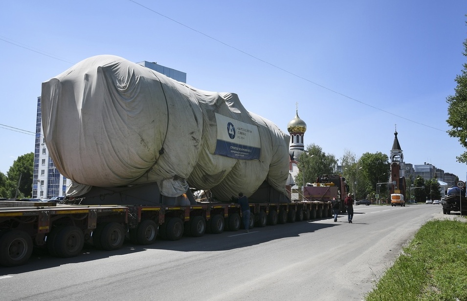 Третий парогенератор из Волгодонска доставлен на стройку энергоблока №2 Курской АЭС-2