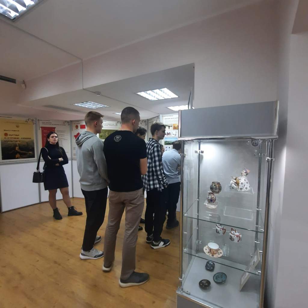 В Волгодонском эколого-историческом музее открылась выставка, посвященная Китаю