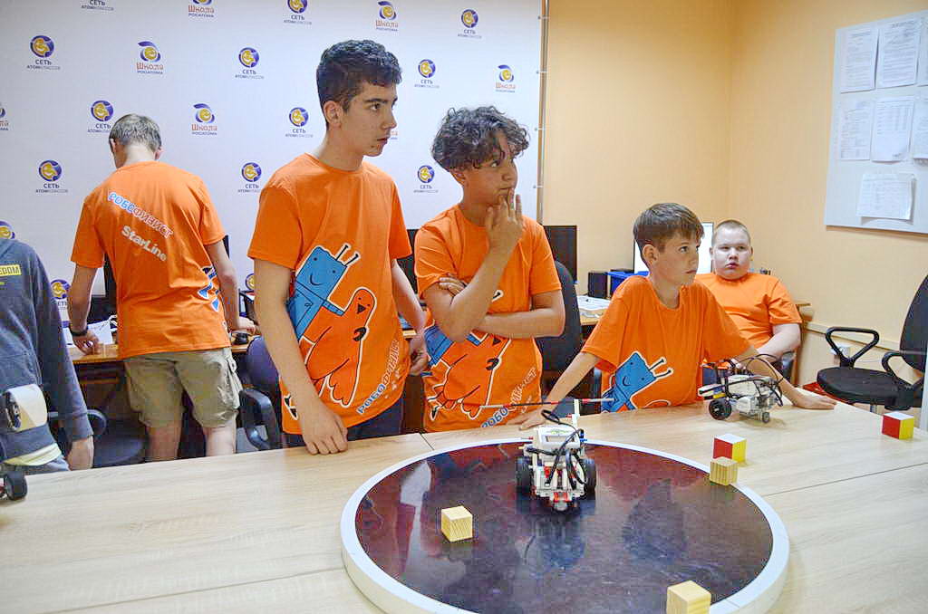 В Волгодонске подвели итоги регионального отборочного этапа международного фестиваля робототехники «РобоФинист-2024»