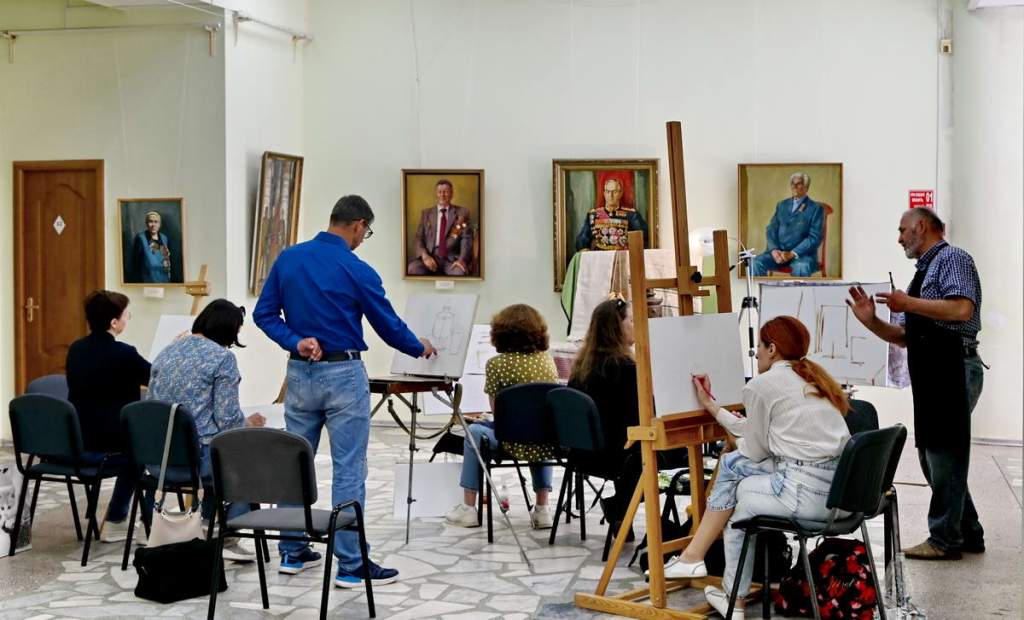 В художественном музее Волгодонска прошёл мастер-класс по живописи