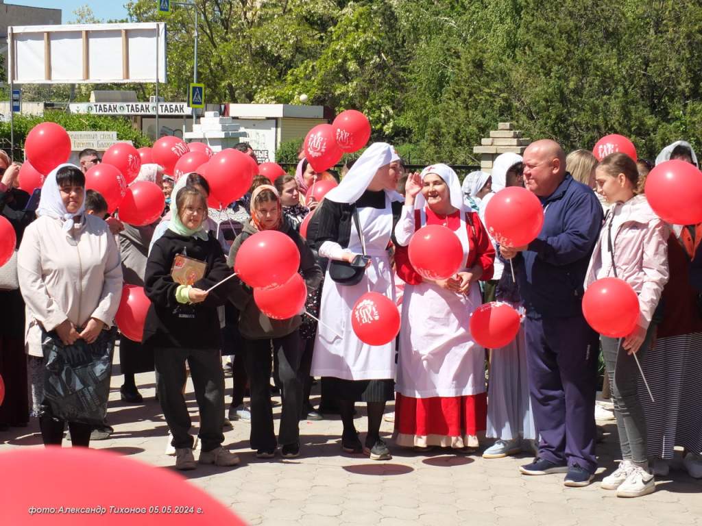 В Волгодонске состоялся крестный ход в Светлое Христово Воскресенье |  05.05.2024 | Волгодонск - БезФормата