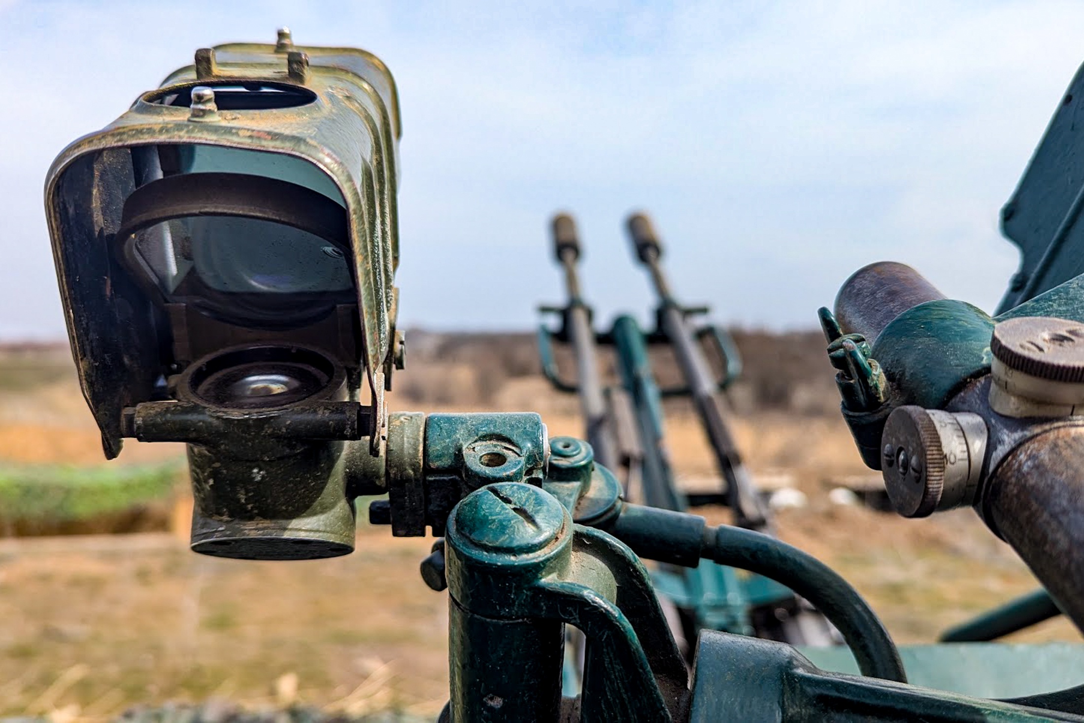 Николай Грищенко/РГ Для защиты неба зенитки Зу-23 были доработаны оружейниками.